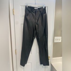 Abercrombie Curve Love 90s high rise straight leather pants